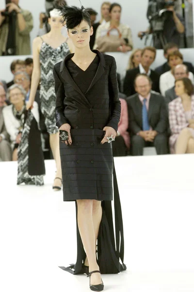 Look 28